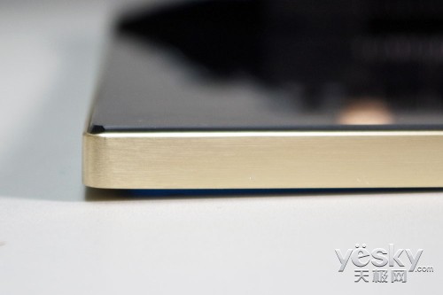 ߲ˤğSlim TV(zhn)O
